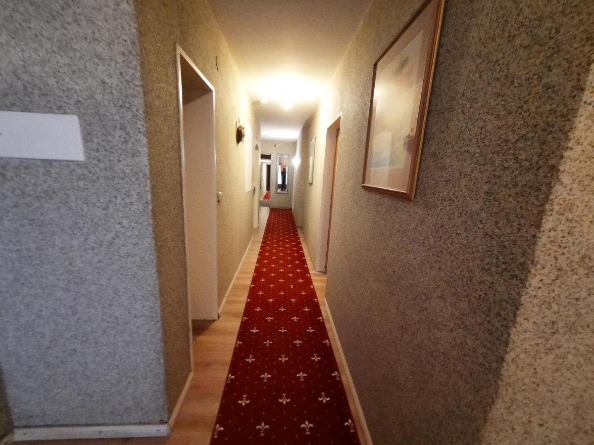 Hotel Pb กอสลาร์ ภายนอก รูปภาพ